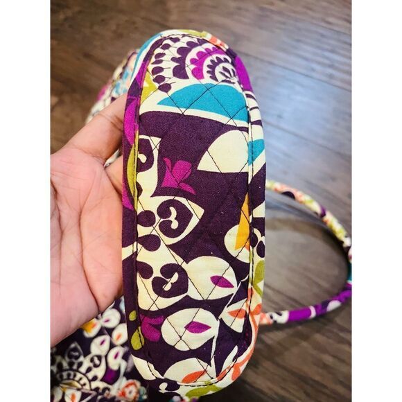 Vera Bradley pattern travel bag. Large. - Picture 6 of 8